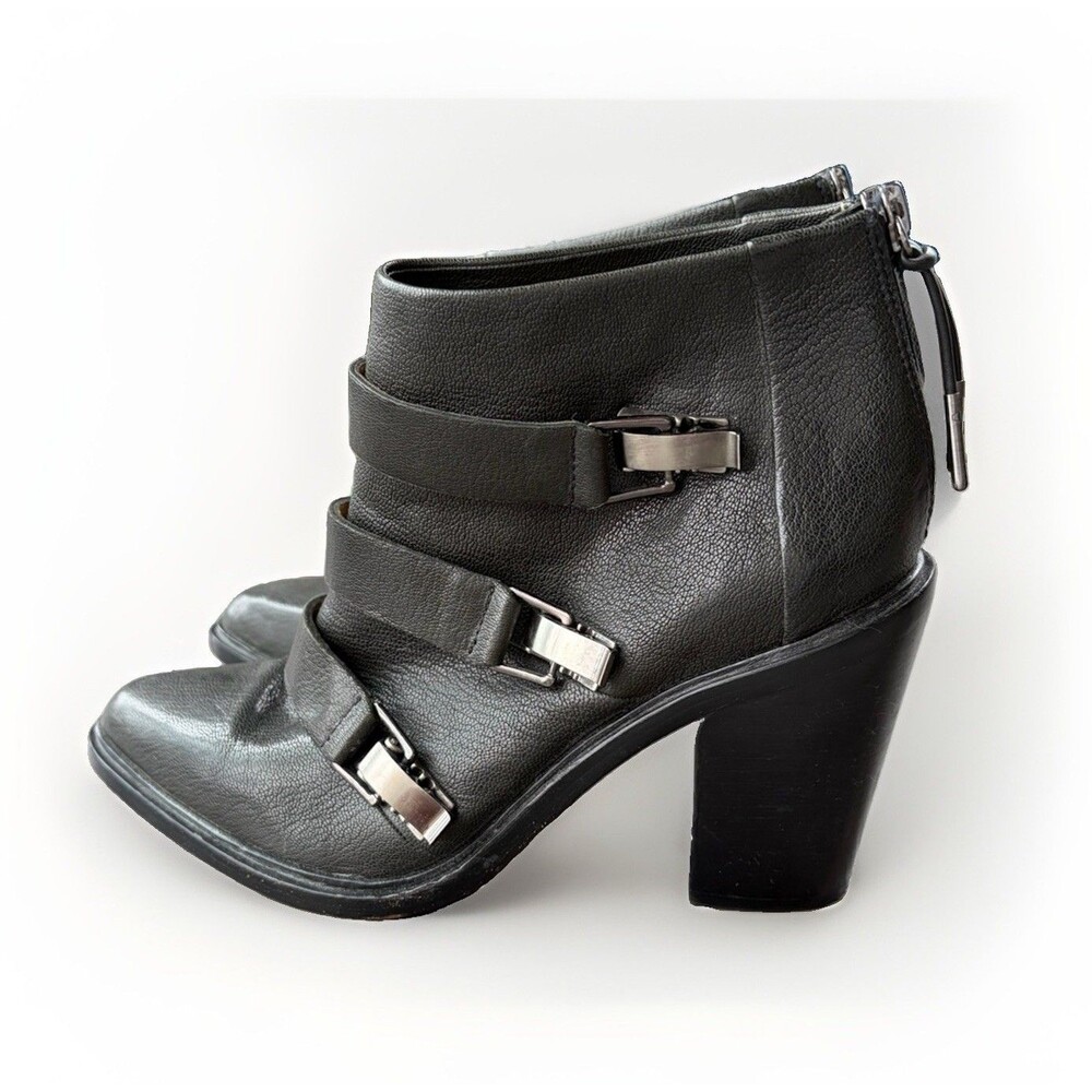 LAMB Gwen Stefani Toby Black Leather Triple Buckle Strap Ankle Boots Size 8